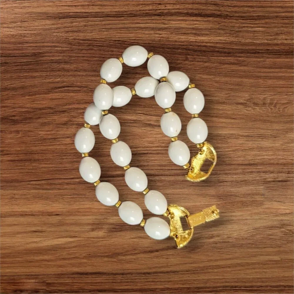 Vintage Monet Double Strand Lucite Beaded Bracelet white gold‎ tone  7 inch